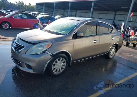 2014 Nissan Versa 1.6 Sv z USA, uszkodzony, nr VIN 3N1CN7APXEL837533